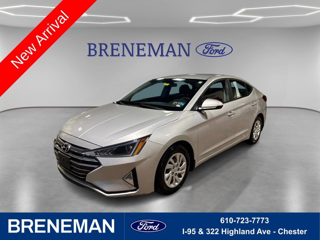Used 2019 Hyundai Elantra SE w/ Cargo Package FWD image 1