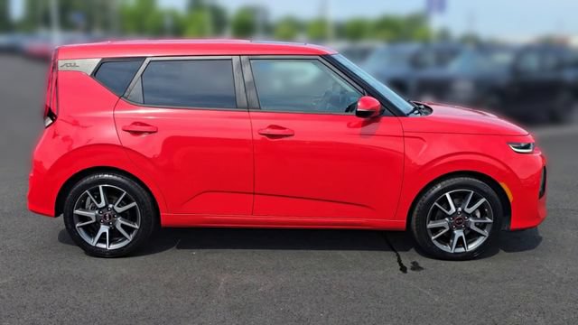 Used 2021 Kia Soul Turbo FWD image 2
