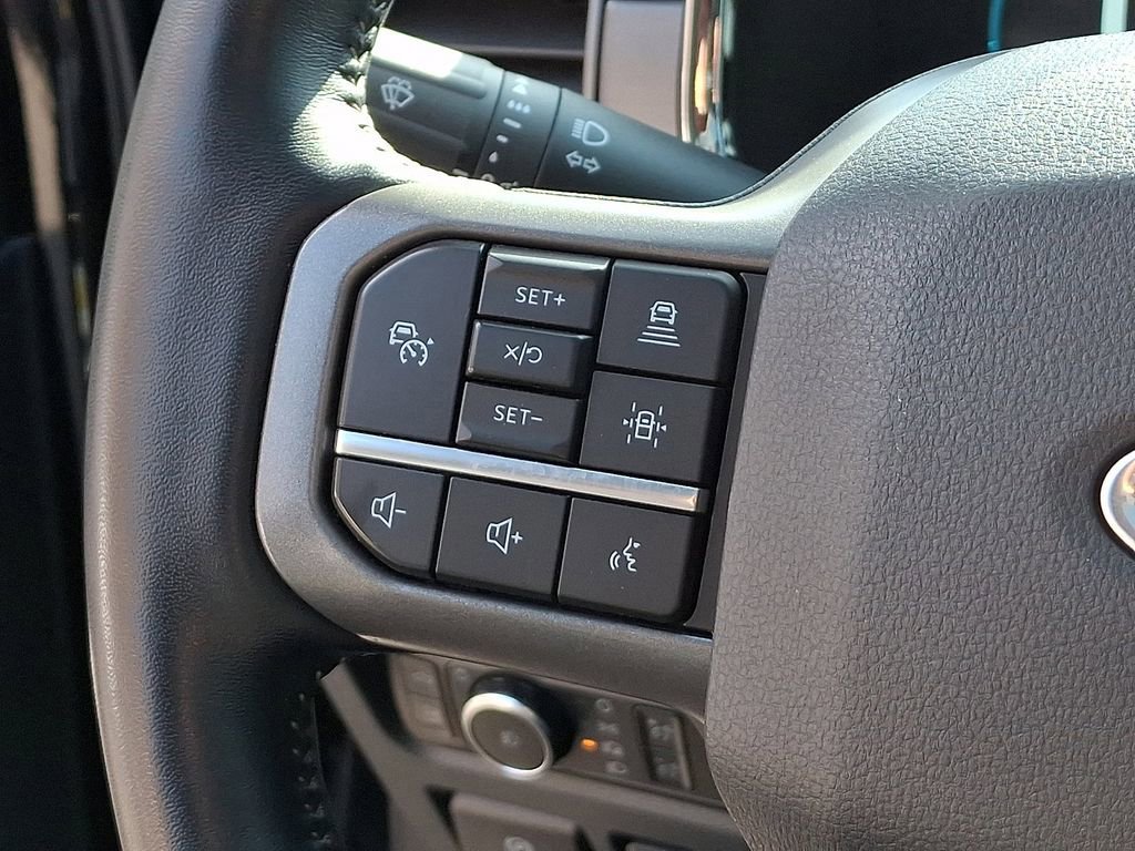 Certified 2022 Ford F150 Lariat w/ Equipment Group 502A High image 23