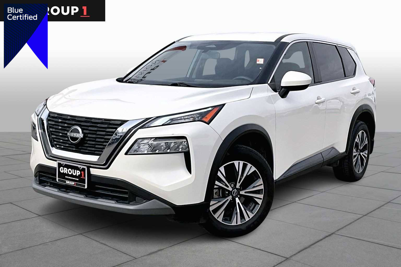 Used 2023 Nissan Rogue SV image 1
