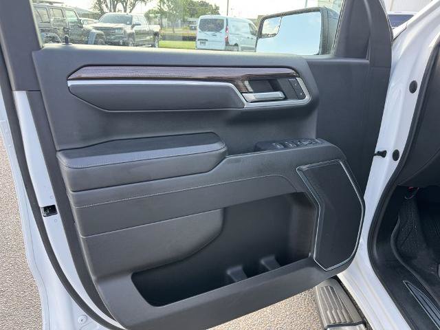 Used 2022 Chevrolet Silverado 1500 RST RWD image 12