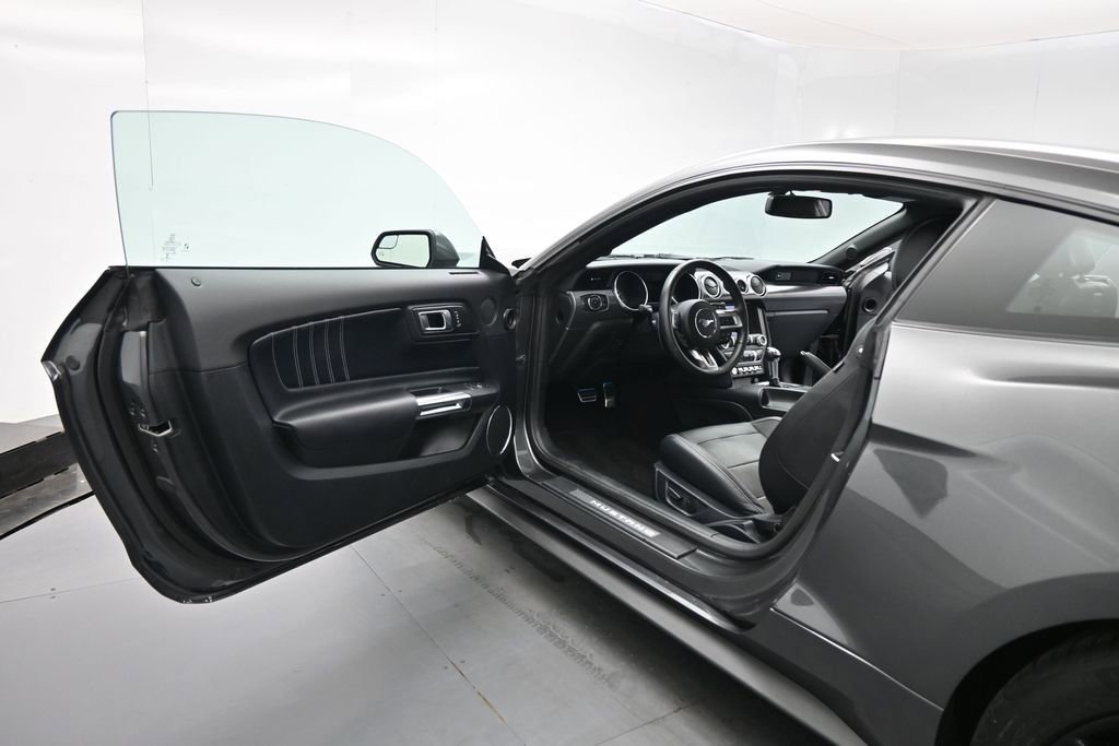 Certified 2020 Ford Mustang GT Premium w/ GT Performance Package RWD image 9
