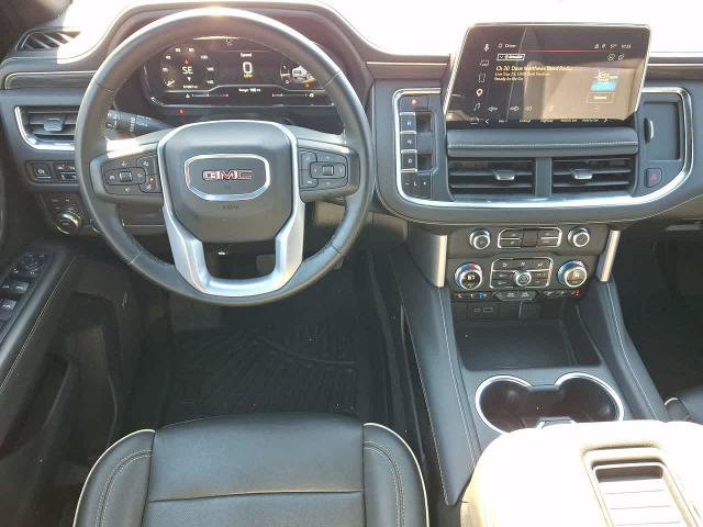 Used 2024 GMC Yukon XL SLT w/ SLT Luxury Package AWD/4WD image 27
