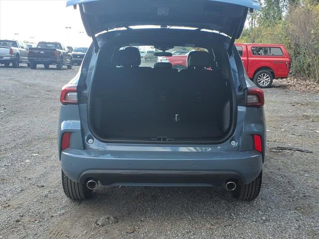 Certified 2023 Ford Escape ST-Line w/ Tech Pack #1 image 9