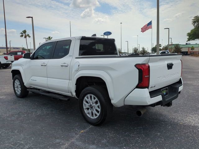Used 2024 Toyota Tacoma SR5 w/ SR5 Upgrade Package AWD/4WD image 7