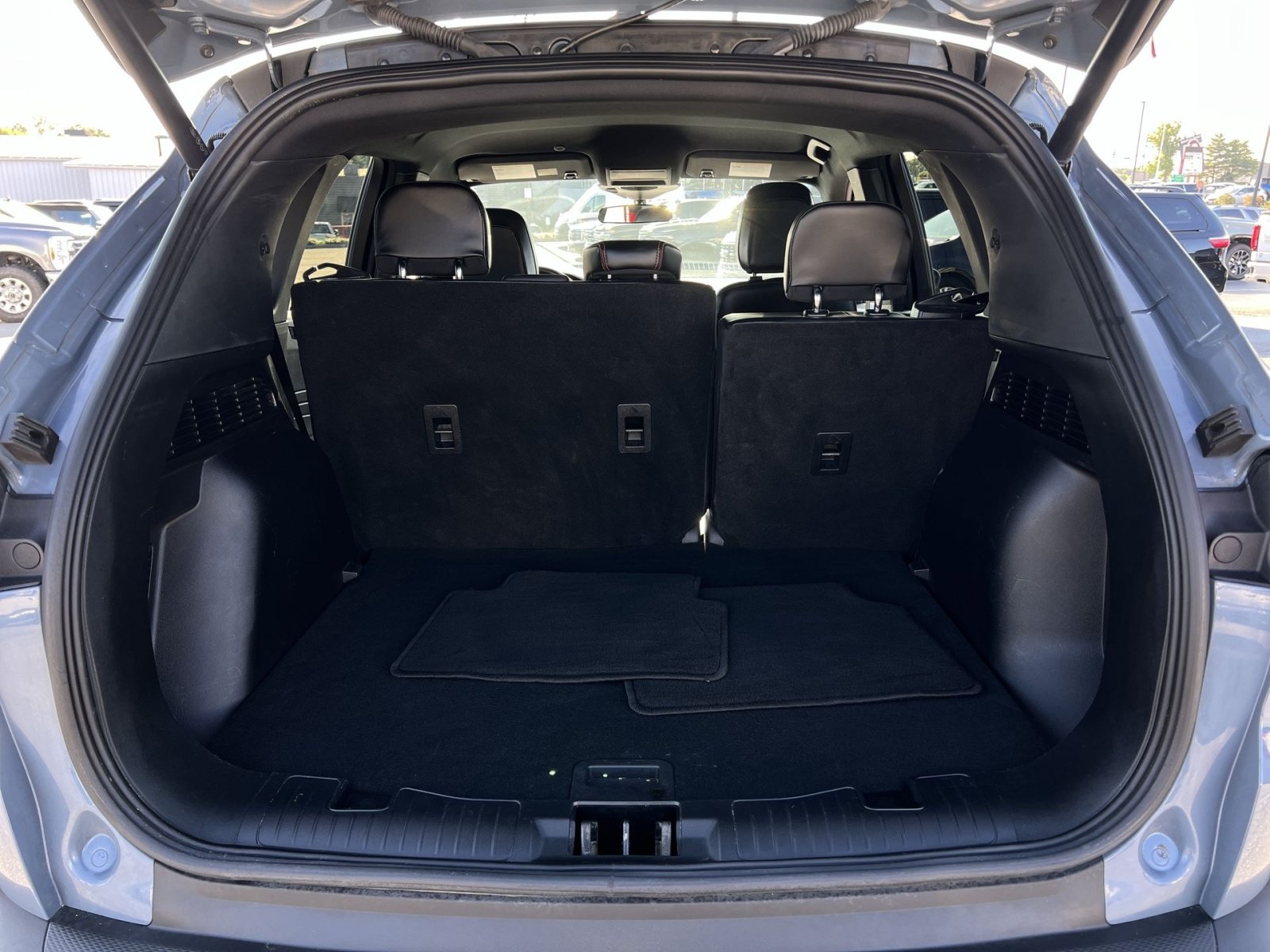 Certified 2025 Ford Escape ST-Line Select AWD/4WD image 24