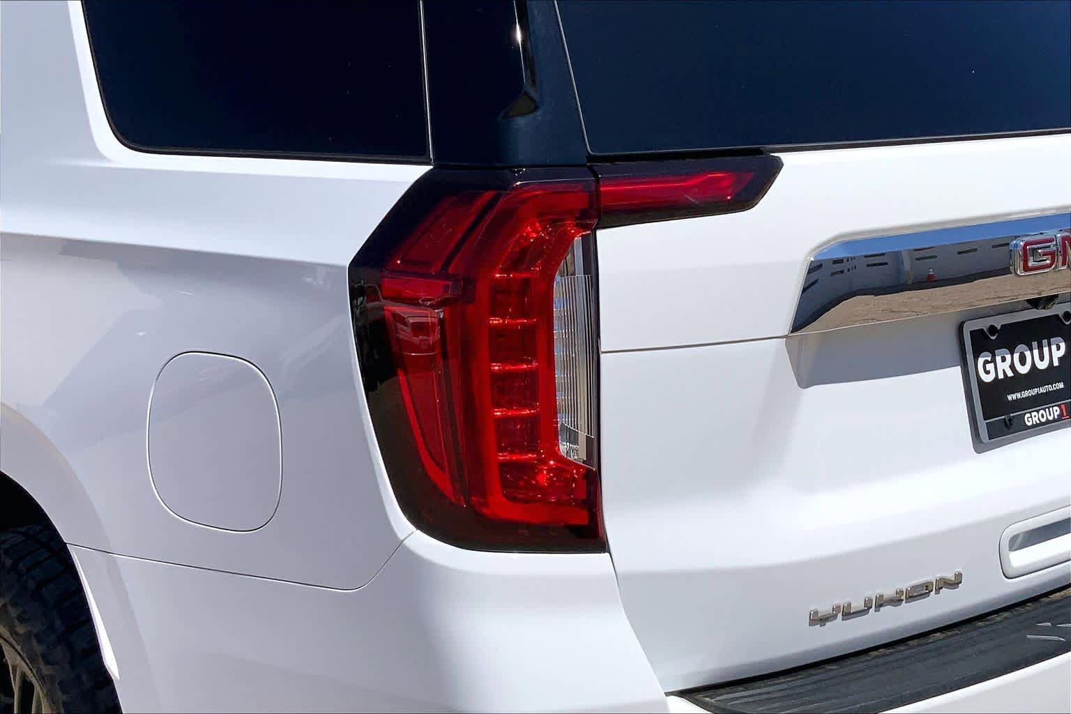 Used 2023 GMC Yukon SLT AWD/4WD image 29