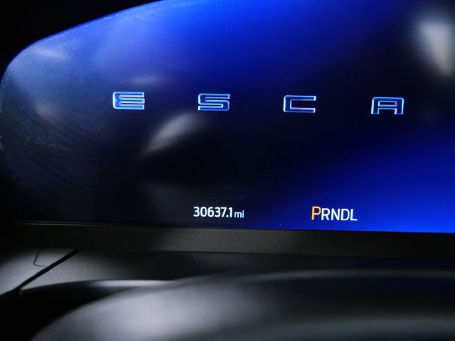 Certified 2025 Ford Escape Platinum AWD/4WD image 20