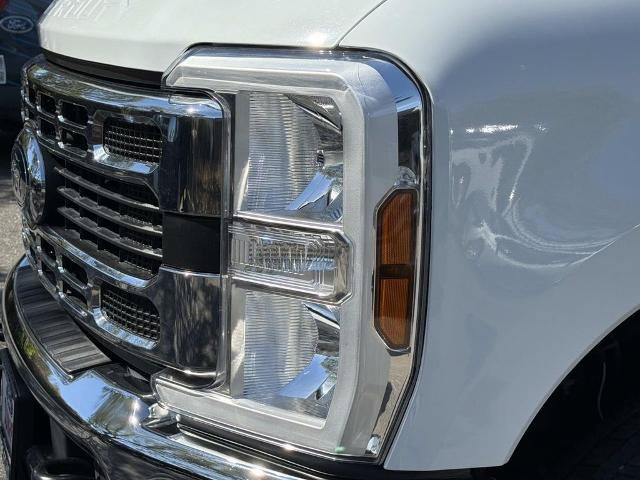 Certified 2025 Ford F250 XLT AWD/4WD image 10