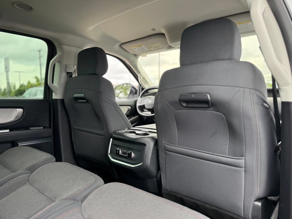 Certified 2025 Ford Expedition Active AWD/4WD image 18
