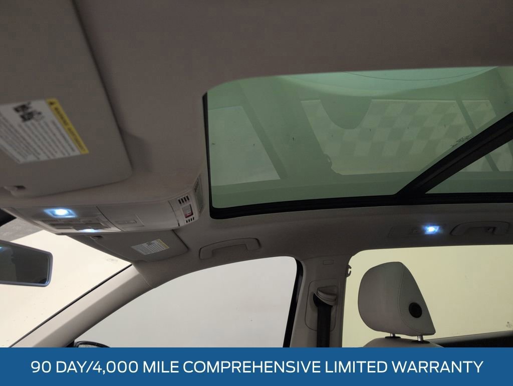 Used 2020 Volkswagen Tiguan SE w/ Panoramic Sunroof Package image 15