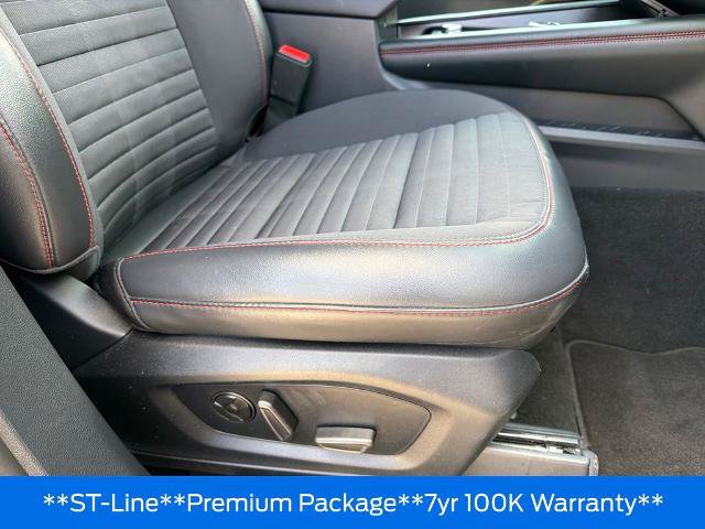 Certified 2025 Ford Explorer ST-Line w/ Premium Package AWD/4WD image 39