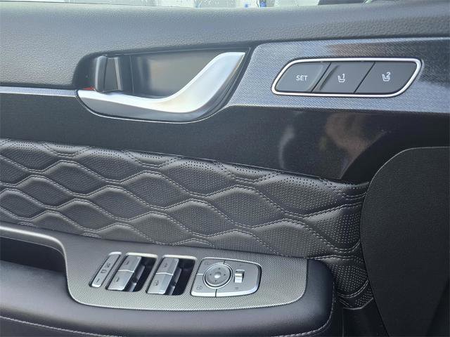 Used 2021 Hyundai Palisade Calligraphy w/ Cargo Package image 21