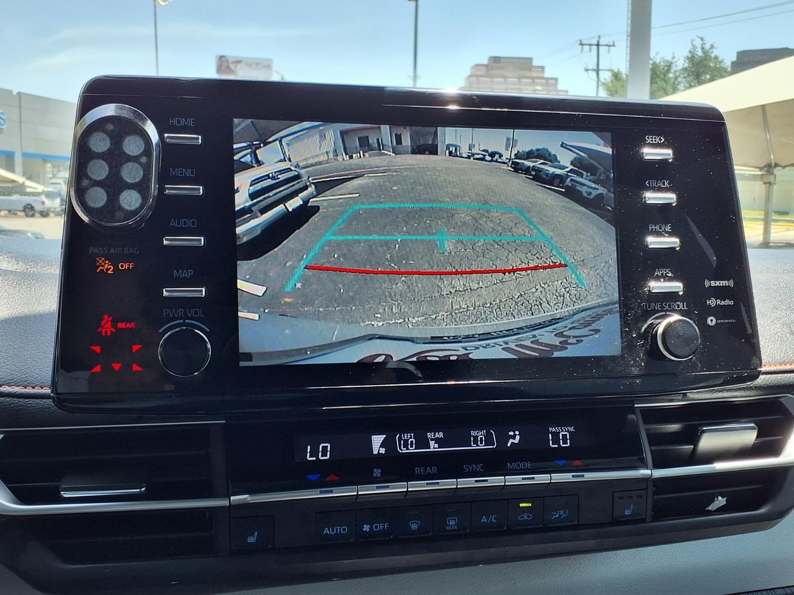 Used 2023 Toyota Sienna XSE FWD image 16