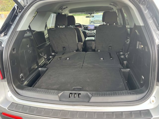 Certified 2023 Ford Explorer XLT AWD/4WD image 11