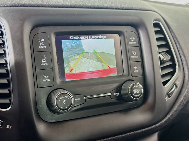 Used 2018 Jeep Compass Latitude w/ Cold Weather Group image 13