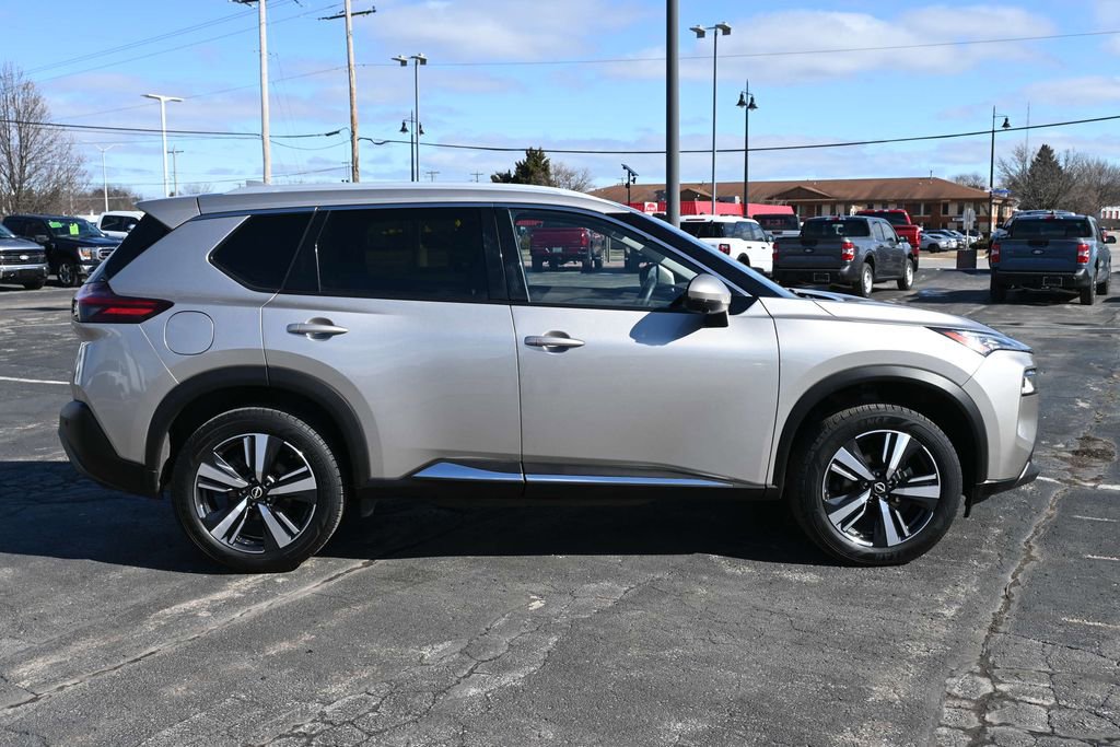 Used 2023 Nissan Rogue SL FWD image 8