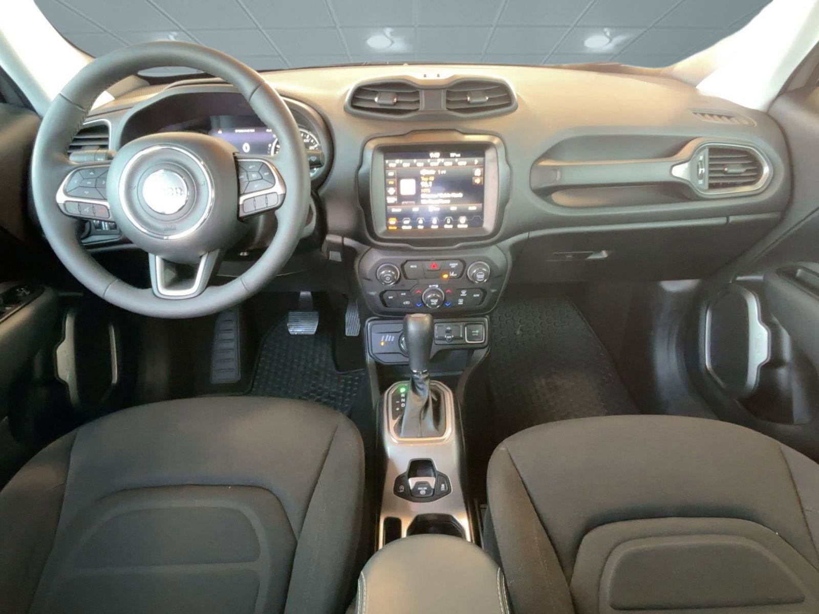 Used 2022 Jeep Renegade Latitude image 14