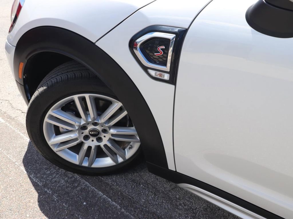 Used 2024 MINI Cooper Countryman S w/ Signature Upholstery Package FWD image 9