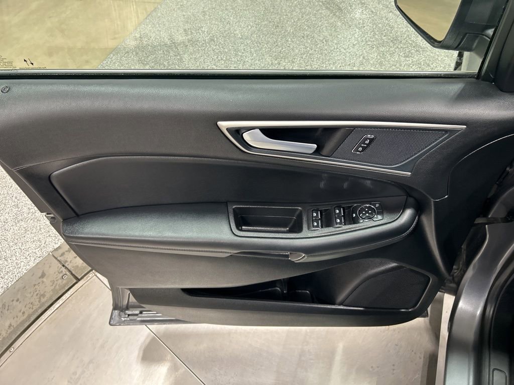 Certified 2024 Ford Edge SEL w/ Convenience Package image 15