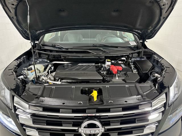 Used 2024 Nissan Rogue SV image 33