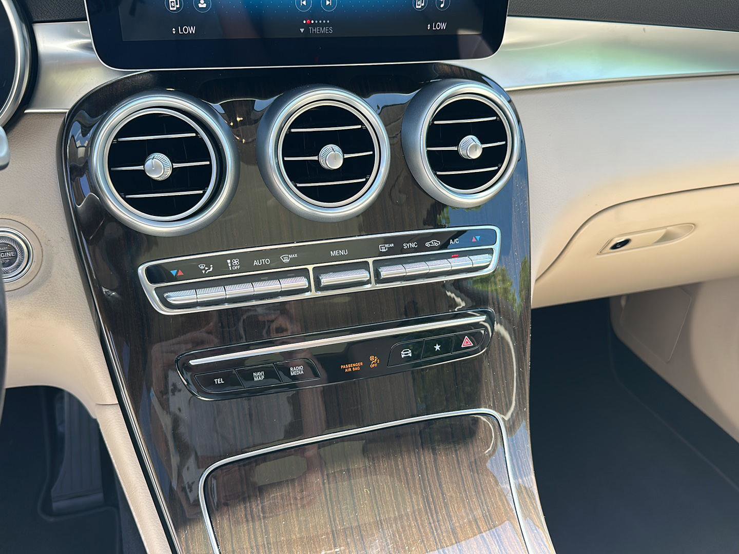 Used 2021 Mercedes-Benz GLC 300 4MATIC image 19