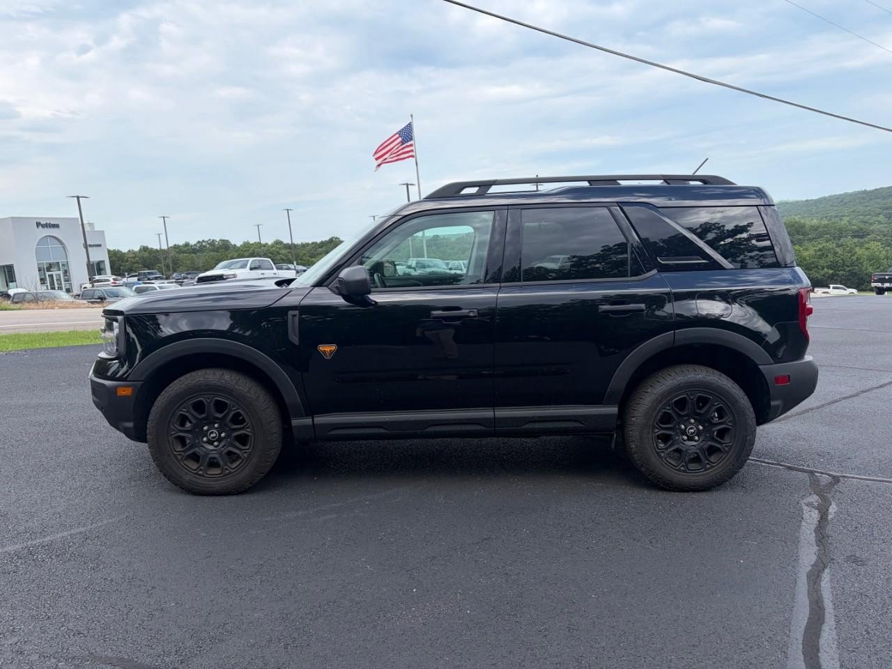 Certified 2025 Ford Bronco Sport Badlands AWD/4WD image 2