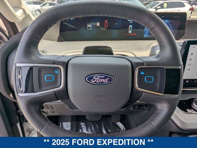 Certified 2025 Ford Expedition Active AWD/4WD image 13