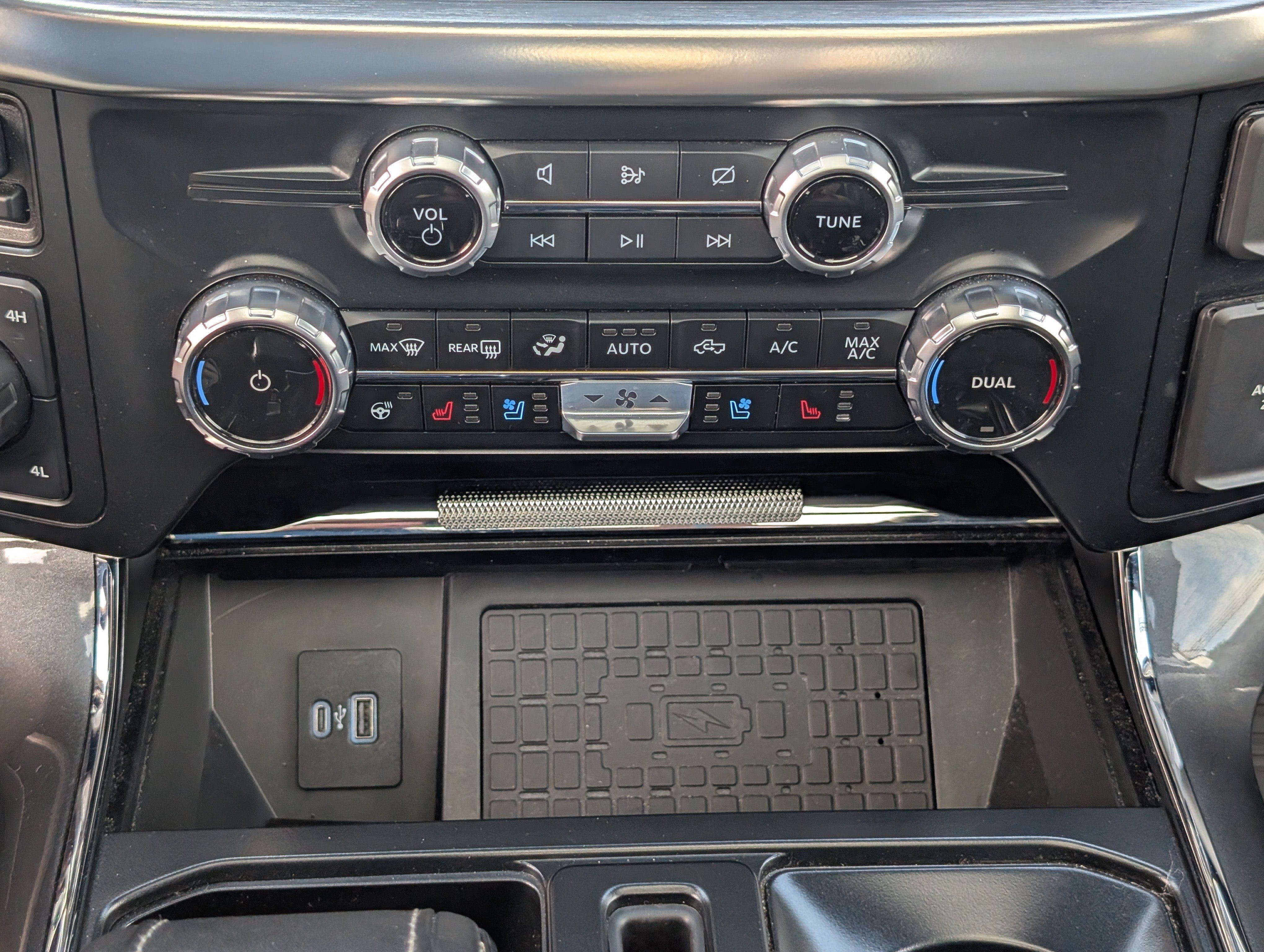 Certified 2023 Ford F150 Lariat w/ Equipment Group 502A High AWD/4WD image 29