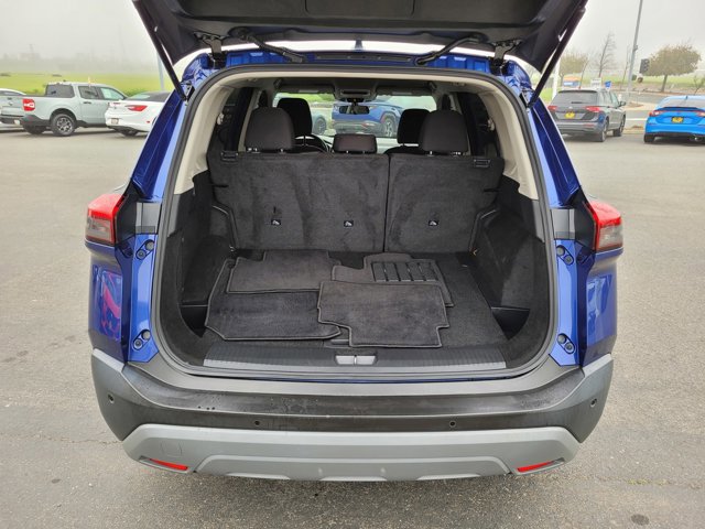 Used 2023 Nissan Rogue S image 10