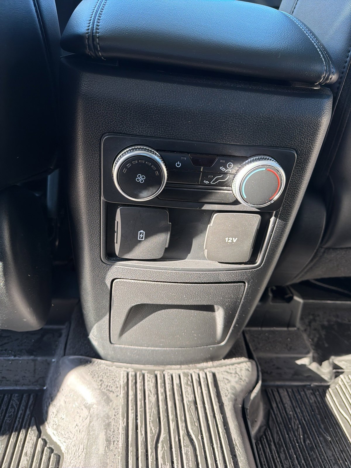 Certified 2022 Ford Explorer XLT w/ Equipment Group 202A image 13