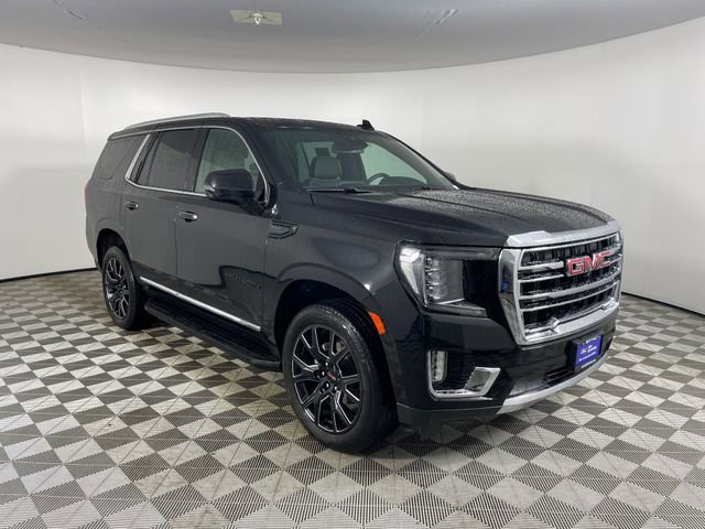Used 2023 GMC Yukon SLT w/ SLT Luxury Package image 6