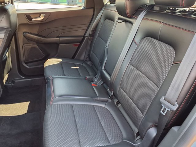 Certified 2024 Ford Escape ST-Line w/ Tech Pack #1 AWD/4WD image 9