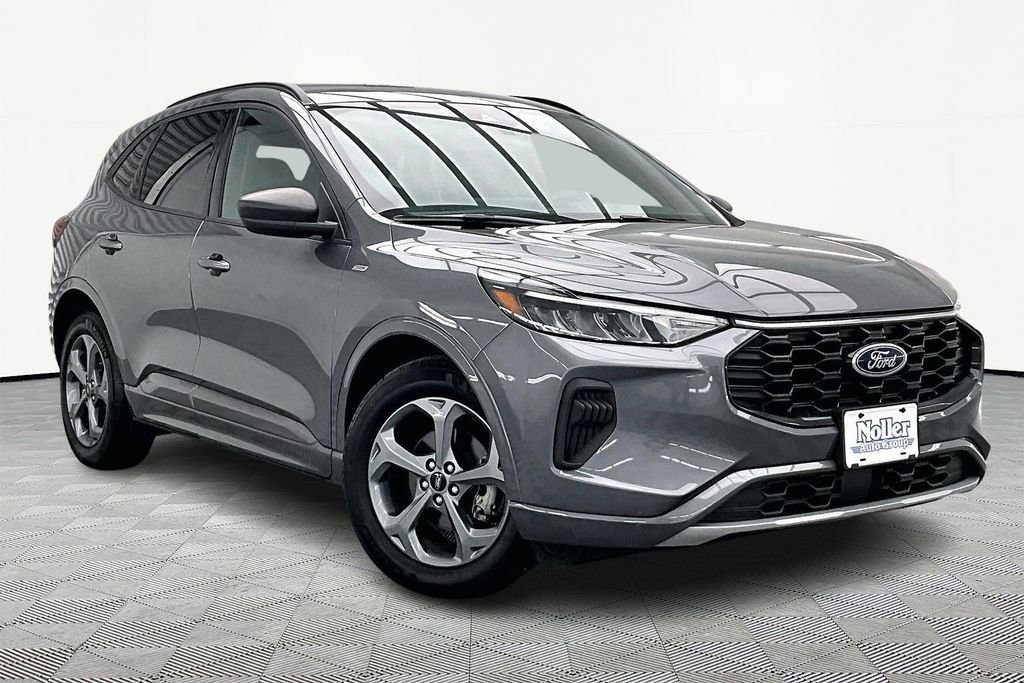 Certified 2024 Ford Escape ST-Line w/ Tech Pack #1 image 5