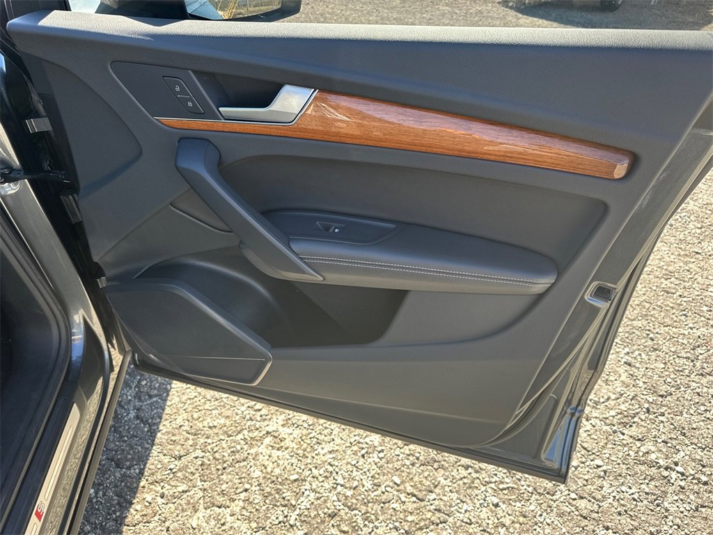 Used 2022 Audi Q5 2.0T Premium Plus image 14