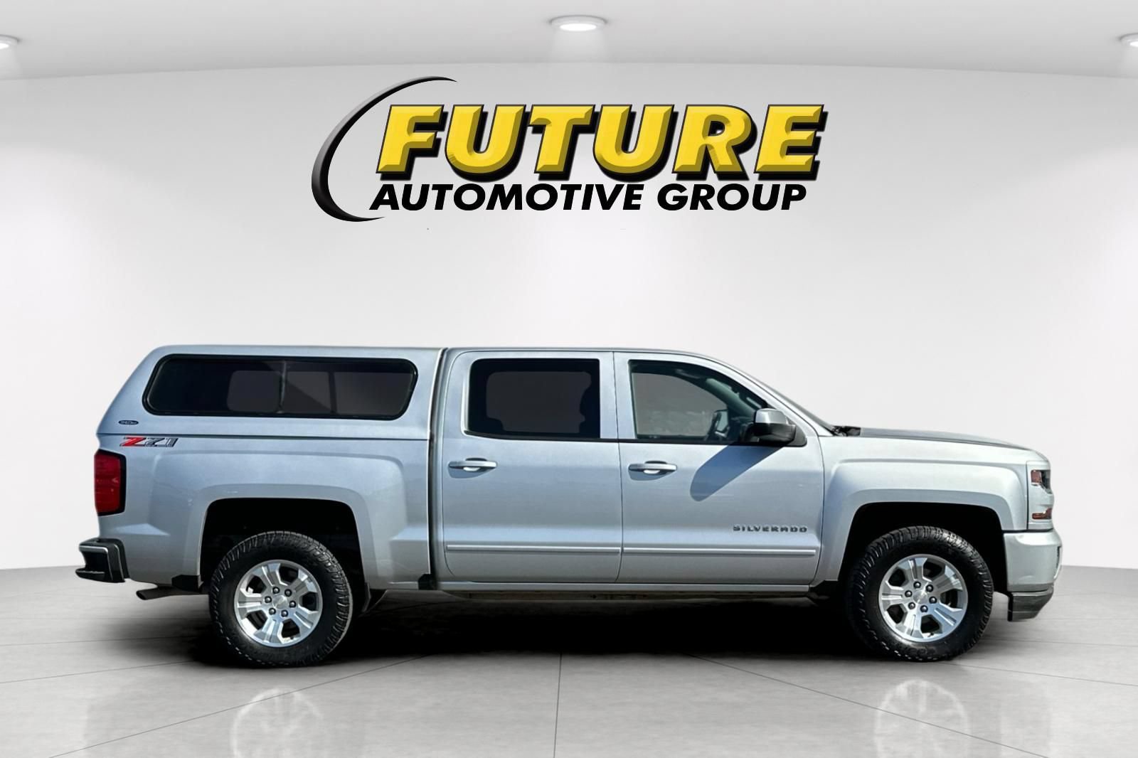 Used 2018 Chevrolet Silverado 1500 LT w/ All Star Edition AWD/4WD image 2
