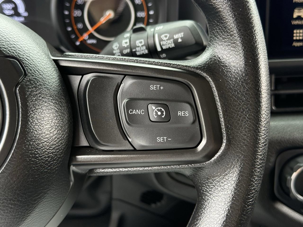 Used 2025 Jeep Wrangler Sport AWD/4WD image 13