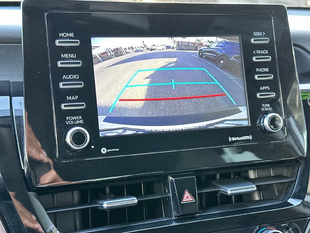 Used 2022 Toyota Camry SE w/ Carpet Mat Package (TMS) FWD image 17