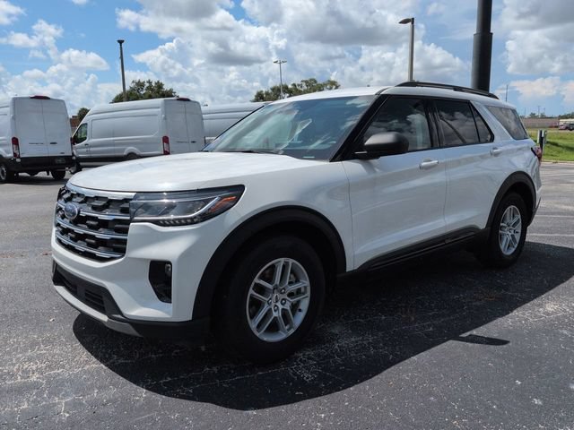 Certified 2026 Ford Explorer Active w/ Active Comfort Package RWD image 9