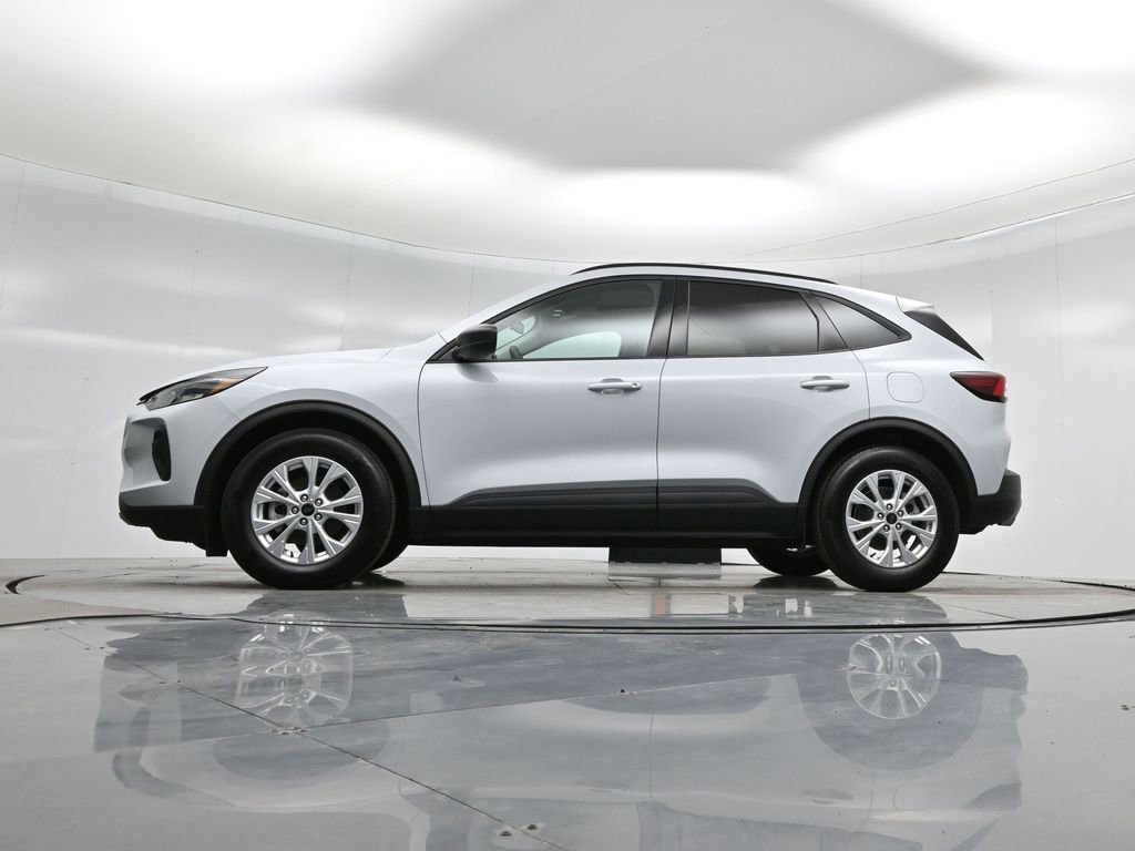 Certified 2025 Ford Escape Active image 25