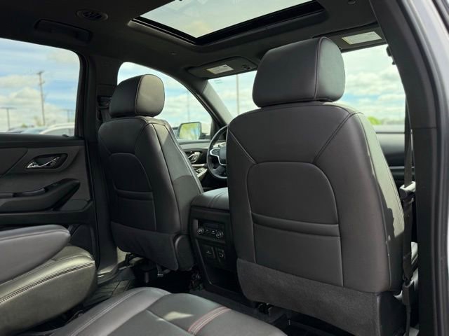 Used 2023 Chevrolet Traverse RS w/ LPO, Floor Liner Package AWD/4WD image 22