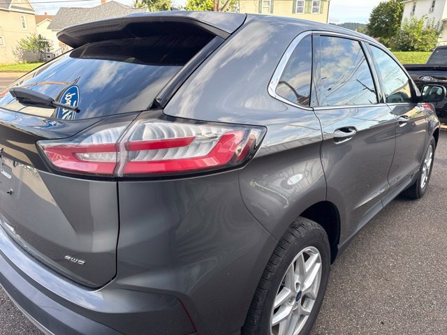 Certified 2022 Ford Edge SEL w/ Convenience Package AWD/4WD image 6