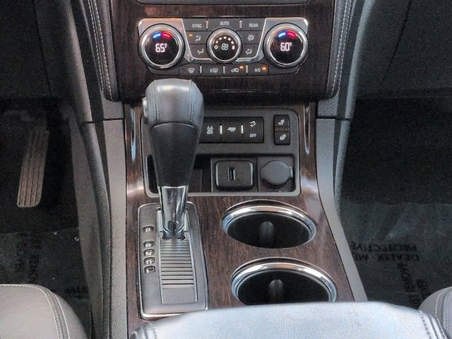 Used 2017 Chevrolet Traverse LT FWD image 19