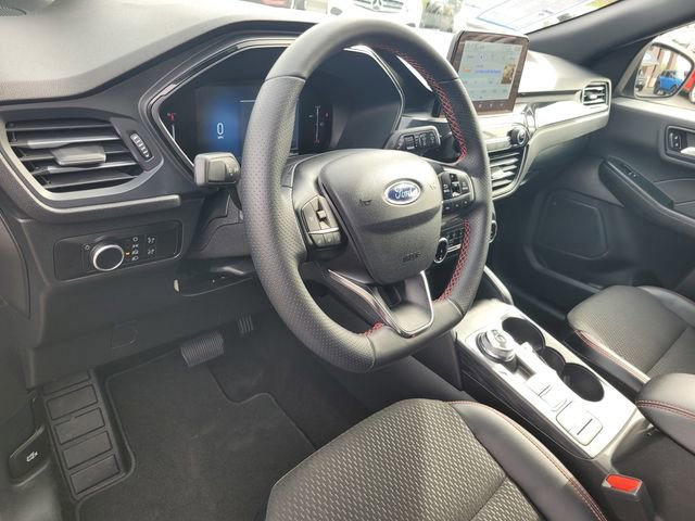 Certified 2025 Ford Escape ST-Line image 9