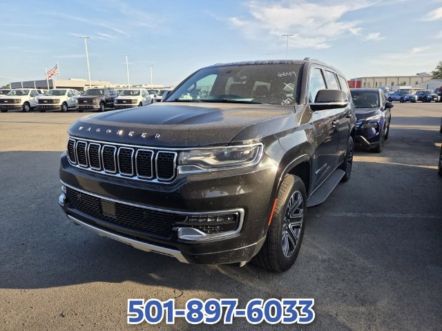 Used 2024 Jeep Wagoneer Series II w/ Flexible Seating Group RWD image 10