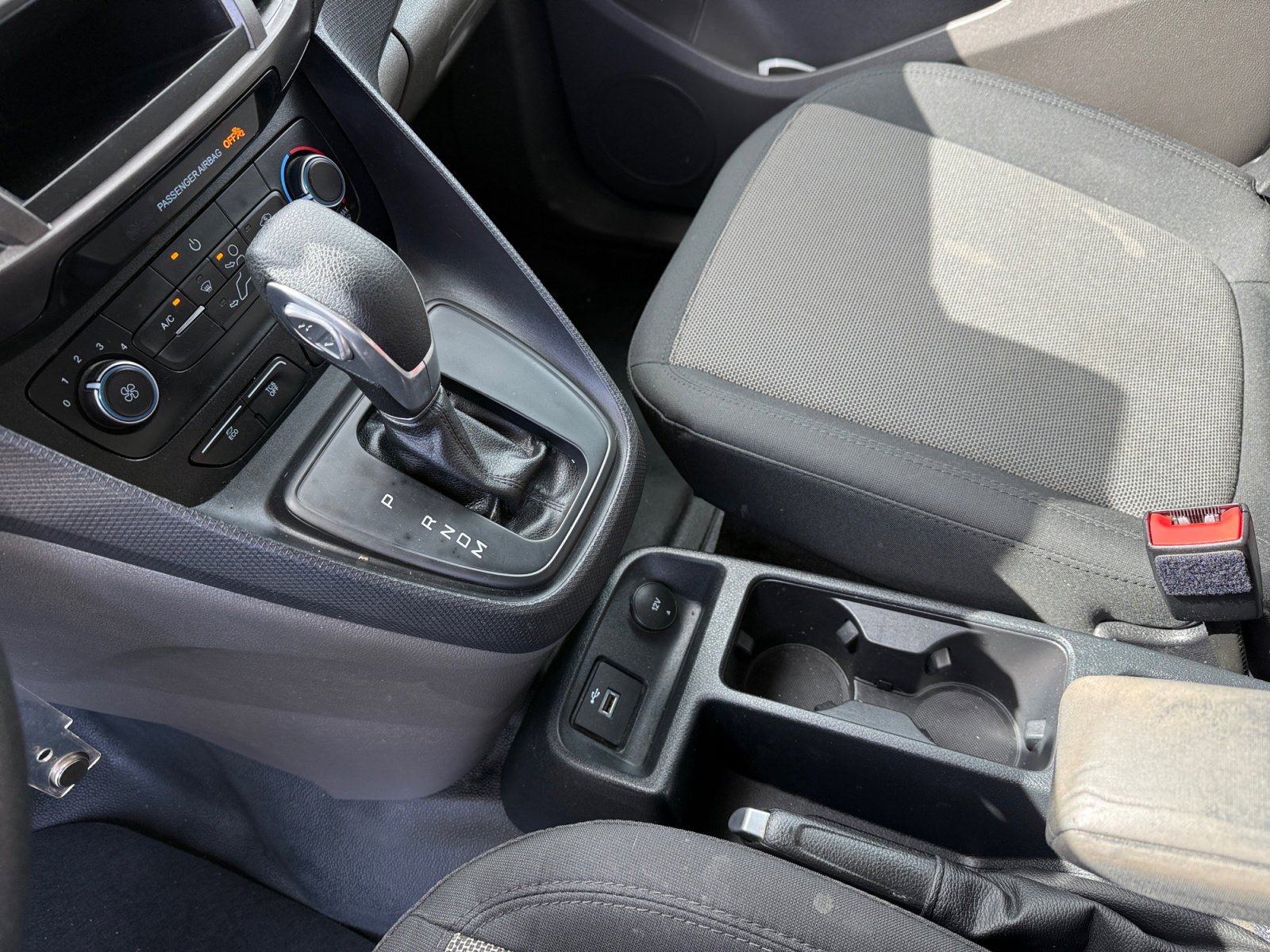 Certified 2022 Ford Transit Connect XL FWD image 13