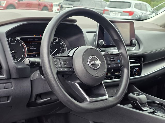 Used 2022 Nissan Rogue SV FWD image 20