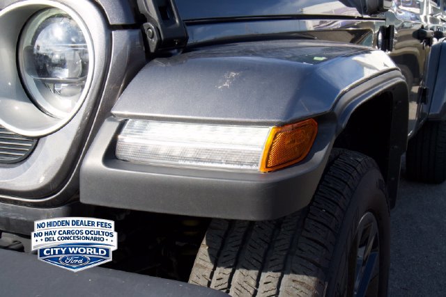 Used 2025 Jeep Wrangler Unlimited Sahara w/ Safety Group AWD/4WD image 9