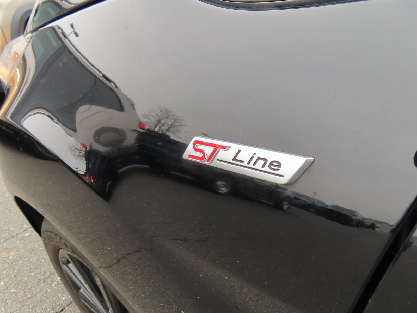 Certified 2019 Ford Fiesta ST-Line w/ ST Line Cold Weather Package image 11