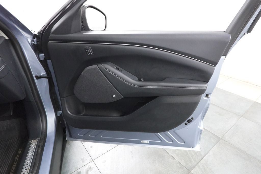 Certified 2022 Ford Mustang Mach-E Premium AWD/4WD image 31